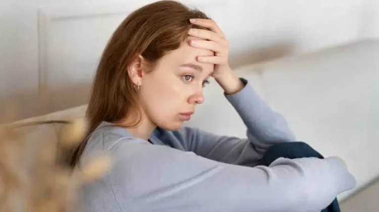 Dari Tekanan Hidup hingga Media Sosial, Ini Alasan Anxiety Semakin Umum Terjadi
