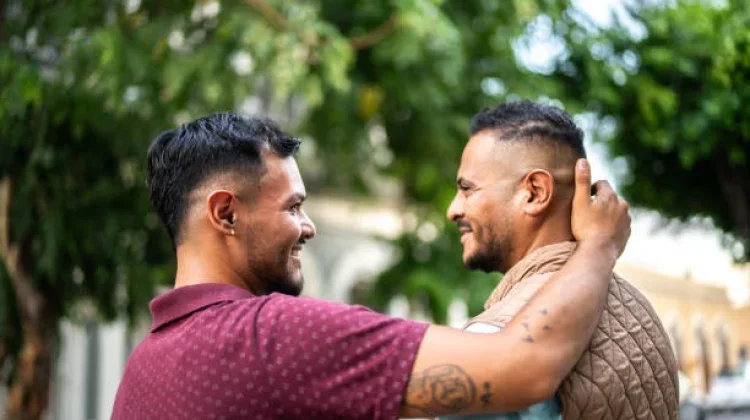 Kenali Mitos dan Fakta Tentang Homoseksual