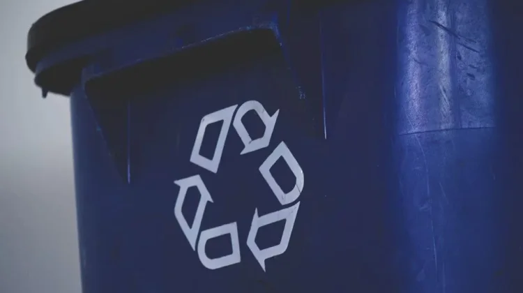 Mengurangi Sampah Plastik dari Kebiasaan Sehari-hari