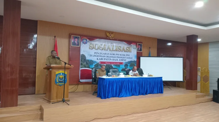 Sosialisasi di Raja Ampat, Kajari Sorong Ingatkan Pejabat untuk Hidup Sederhana
