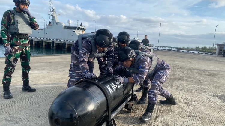 Satran Koarmada III Gelar Latihan Tim Deck Party Penyebaran Ranjau