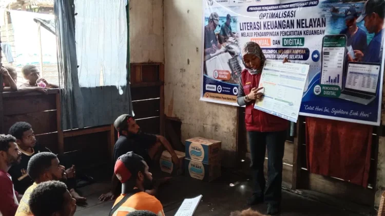 PkM Tingkatkan Literasi Keuangan Nelayan Ampera di Sorong Selatan