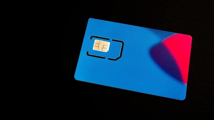 Komdigi Wajibkan Verifikasi Wajah untuk Registrasi Kartu SIM Baru