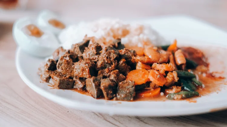 Sering Pusing dan Cepat Lelah? Ini 6 Makanan Penambah Darah Ampuh Atasi Anemia