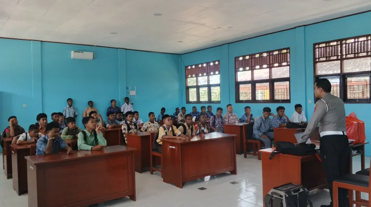 Tingkatkan Kesadaran Tertib Berlalu Lintas Pelajar Melalui Sosialisasi