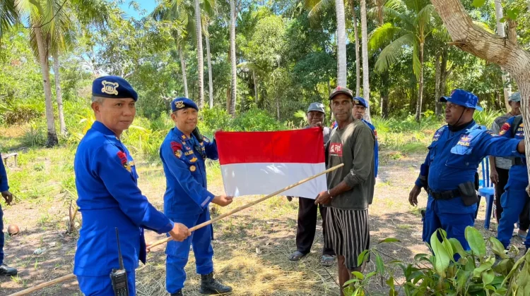 Ditpolairud Polda PBD Laksanakan Sambang Nusa Presisi di Pulau Soop