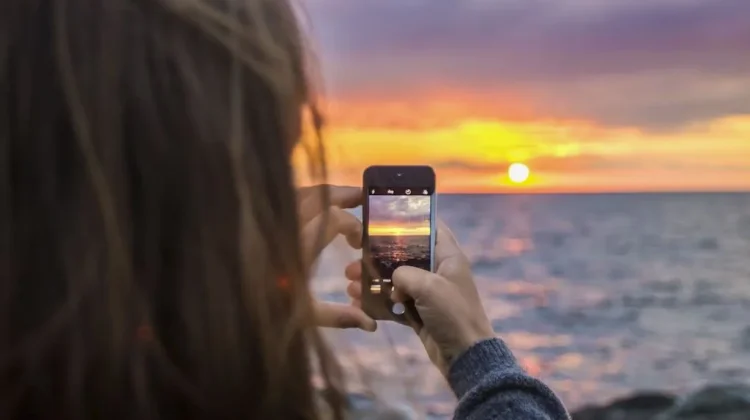Stop Oversharing: Hidup tanpa Harus Pamer di Media Sosial
