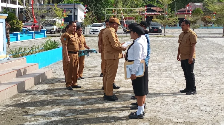 Sebanyak 651 PNS dan CPNS di Raja Ampat Terima SK Bupati
