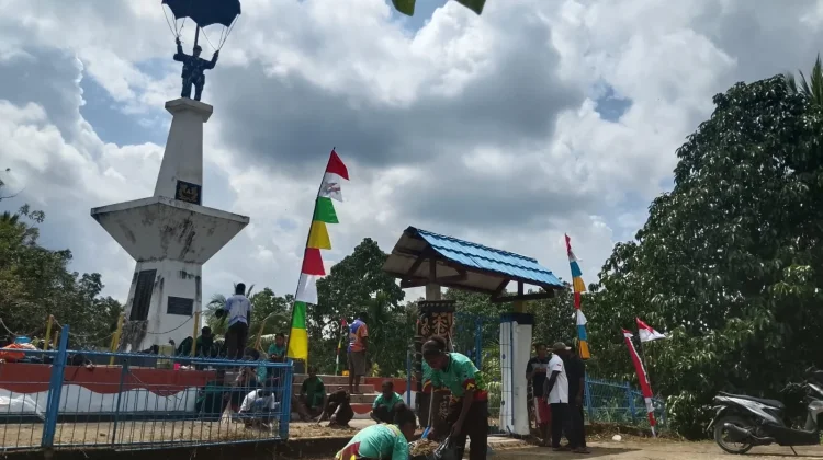 Barisan Merah Putih Sorong Selatan Gelar Bhakti Sosial Pembersihan Tugu Trikora