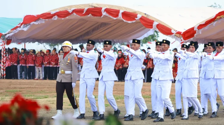 Kapolda PBD Hadiri Upacara HUT ke-81 Kemerdekaan RI di Pantai Reklamasi