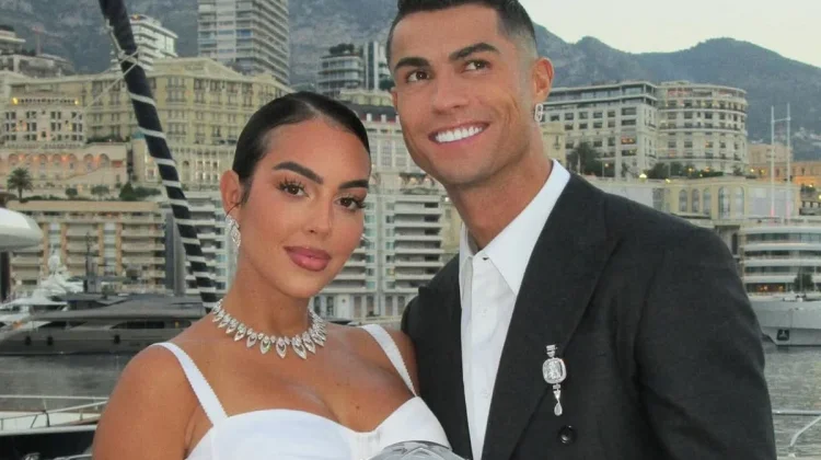 Cristiano Ronaldo dan Georgina Pilih Pernikahan Sederhana di Rumah