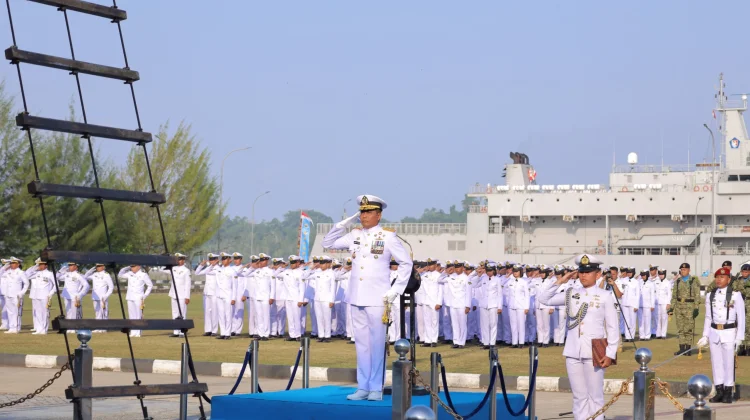 Koarmada III Laksanakan Upacara Peringatan HUT Ke-81 Kemerdekaan RI