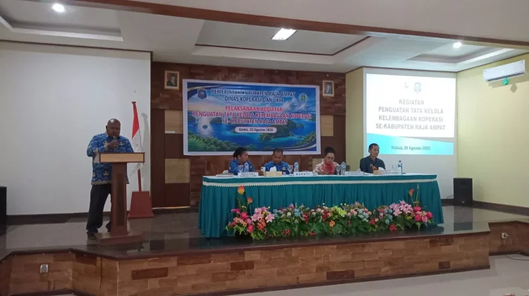 Pengurus Koperasi di Raja Ampat Ikuti Penguatan Tata Kelola Kelembagaan