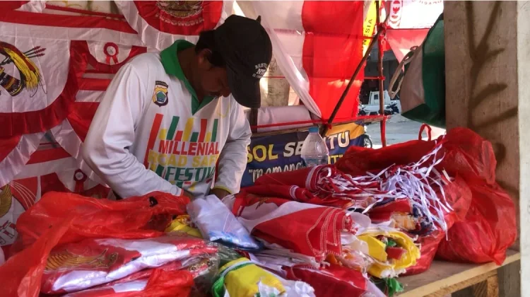 jelang HUT RI ke-81, Penjualan Bendera di Sorong Turun 30-40 Persen