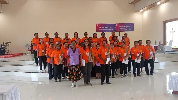 Puluhan Perempuan Ikuti Camp Pembinaan Wanita Bijak Sorong Selatan