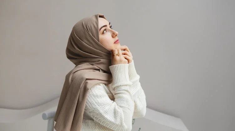 Berhijab Setiap Hari,Jangan Abaikan Kesehatan Rambut