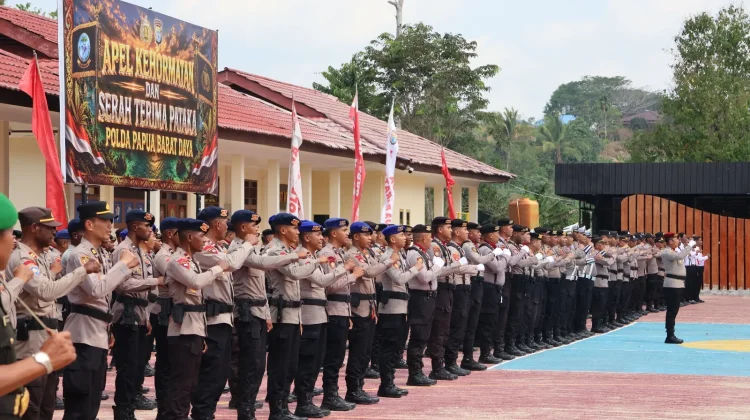 Apel Kehormatan Warnai Tradisi Pergantian Kapolda Papua Barat Daya