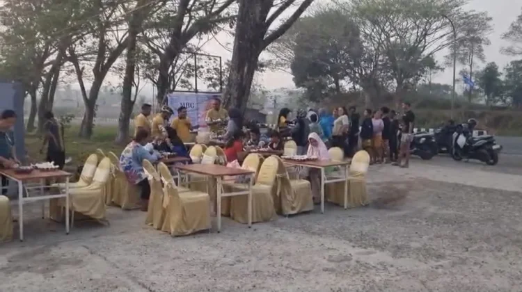 Aimas Hotel Rutin Gelar Makan Berkah Gembira, Makanan Dibayar Seikhlasnya