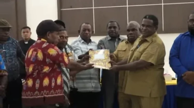Pemkab Tambrauw Gelar Audiensi Bersama Tokoh Pemekaran dan Tokoh Adat