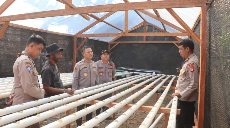 Polisi Hadir Buka Jalan Kemandirian Ekonomi Masyarakat Sorong