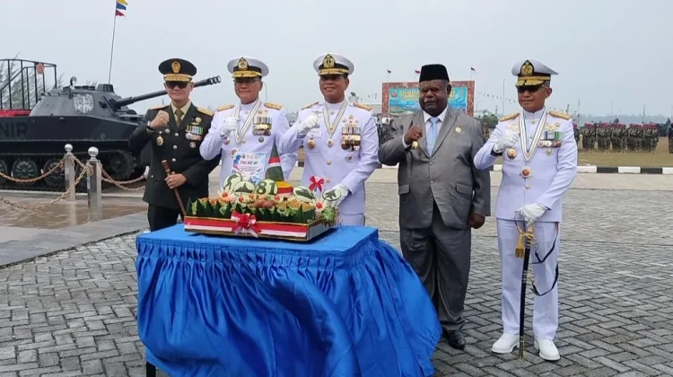 HUT Ke-81 TNI, Pangkoarmada III Tekankan Kesiapan Hadapi Tantangan Global