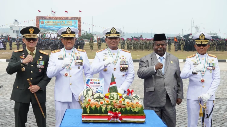 Komandan Kodaeral XIV Hadiri Upacara HUT ke-81 TNI di Wilayah Papua Barat Daya