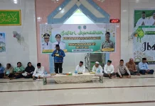 Safari Ramadan di Distrik Mariat, Gubernur Elisa Kambu Minta Jaga Kamtibmas