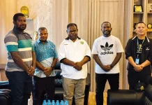 Gubernur Elisa Kambu Dukung Liga 4 PBD, Cari Penerus Boaz dan Ricky Kambuaya