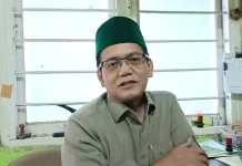 Senator DPD RI-Hartono Serahkan Zakat ke BAZNas Kota Sorong