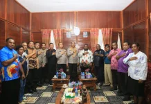 Kapolda Papua Barat Silaturahmi dengan MRP Papua Barat
