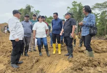 Bupati Sorong Selatan Bersama Tim Kementan Tinjau Lokasi Cetak Sawah