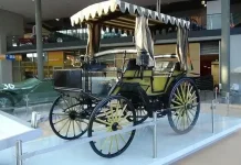 Roda Sejarah Nusantara : Mercedes-Benz Pakubuwana X yang Mengubah Era Transportasi