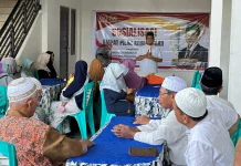 Anggota YABSIRA Serius Menyimak Sosialisasi 4 Pilar Kebangsaan Senator Hartono