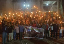 Pawai Obor Malam Takbiran HBM Squad Ramaikan Jalanan Kota Sorong