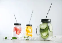 Cara Bikin Infused Water Simpel untuk Sehari Hari