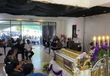 Kenang Jasa Don A.L. Flassy, Pemprov PBD Gelar Pelepasan Jenazah menuju Sorsel