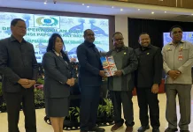 Gubernur Elisa Serahkan LKPJ 2025, DPR Papua Barat Daya Mulai Pembahasan Intensif