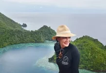 Luna Maya Menikmati Keindahan Alam Sorong Raja Ampat