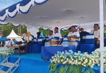 Gubernur PBD dan Bupati Nobar Pertandingan Perdana Raja Ampat Open di Pantai WTC