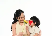 Kritik Netizen Terhadap Pola Asuh Denise Chariesta,Ini Kata Pisikolog