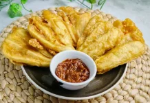Cara Menikmati Pisang Goreng dengan Sambal: Perpaduan Unik Manis dan Pedas