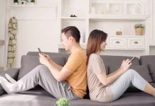 Bagaimana Bertahan dalam Hubungan Long Distance Relationship (LDR)