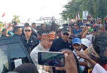 Disambut Meriah di Sorong, Wapres Gibran Rakabuming Raka Dihujani Aspirasi