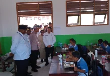 Kunjungi Raja Ampat, Wapres Tinjau Program MBG di SDN 02 Waisai