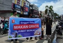 Jumat Berkah dari Timur: Konsisten Berbagi, Menjangkau Ratusan Warga di Sorong