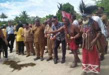 Masyarakat Adat Malaumkarta Raya Buka Tradisi Konservasi Tradisionel Egek