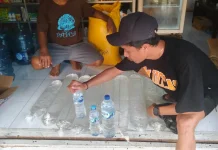 Polresta Sorong Kota Bongkar Penjualan Cap Tikus dan Amankan 30 Liter Miras
