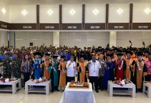 Wisuda 93 Mahasiswa, Poltek Saint Paul Sorong Cetak Lulusan Siap Kerja