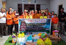 Sambut Waisak 2570, Vihara Buddha Jayanti Sorong Kunjungi Griya Lansia At Taubah