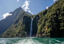 Milford Sound, Lanskap Fiord Ikonik Selandia Baru yang Menyuguhkan Keindahan Alam